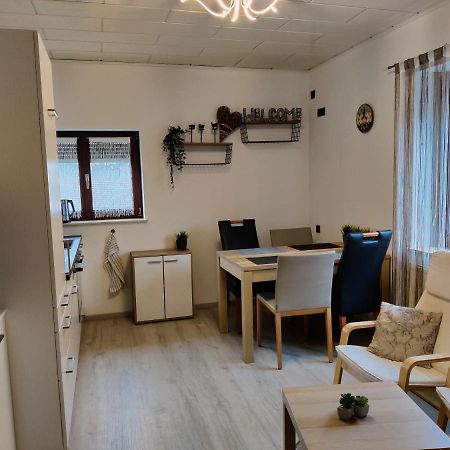 Holiday Home In Quiet Beautiful Area With Two Separate, Modern, Furnished Apartments Deutsch-Wagram Buitenkant foto