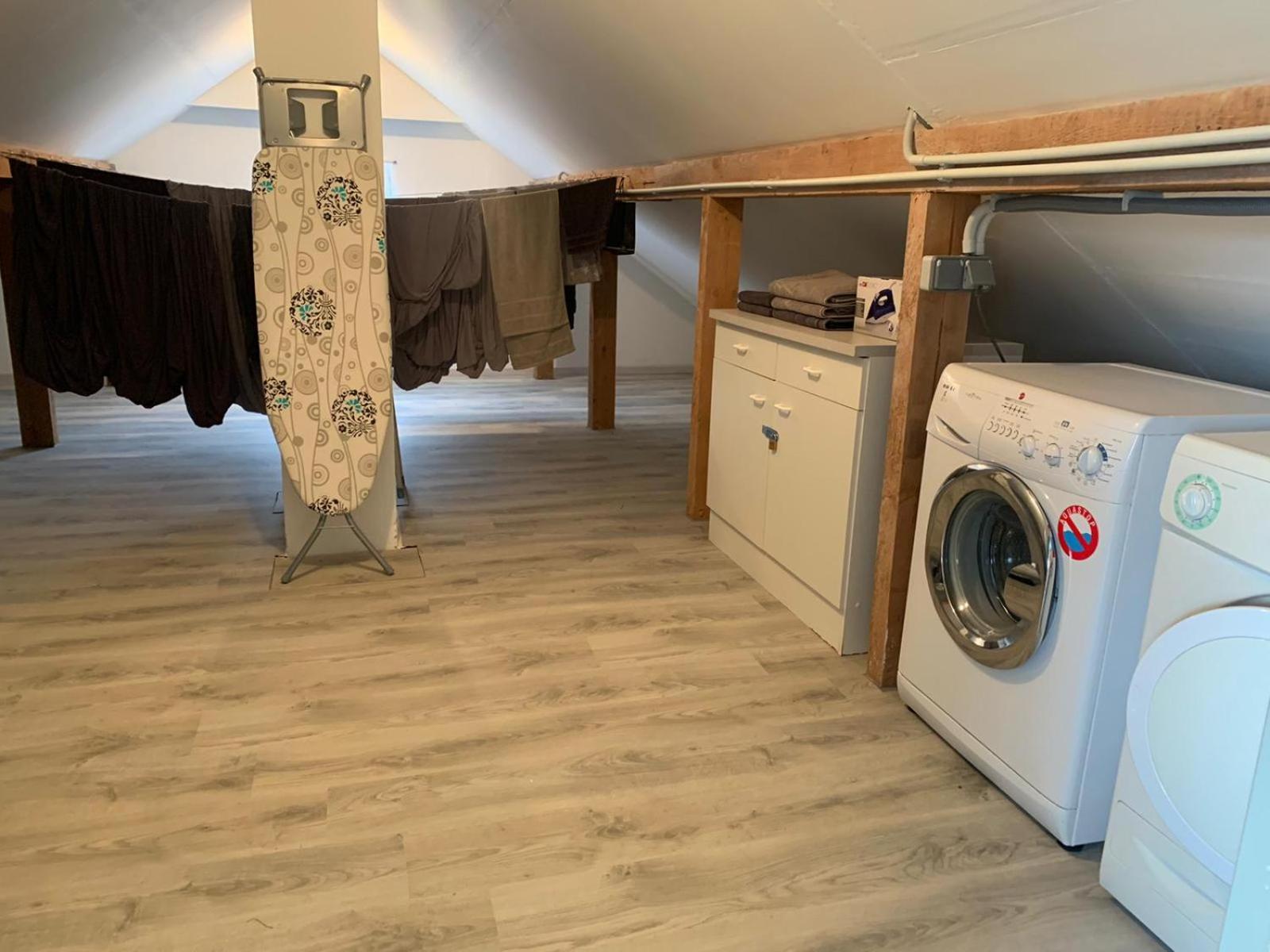 Holiday Home In Quiet Beautiful Area With Two Separate, Modern, Furnished Apartments Deutsch-Wagram Buitenkant foto
